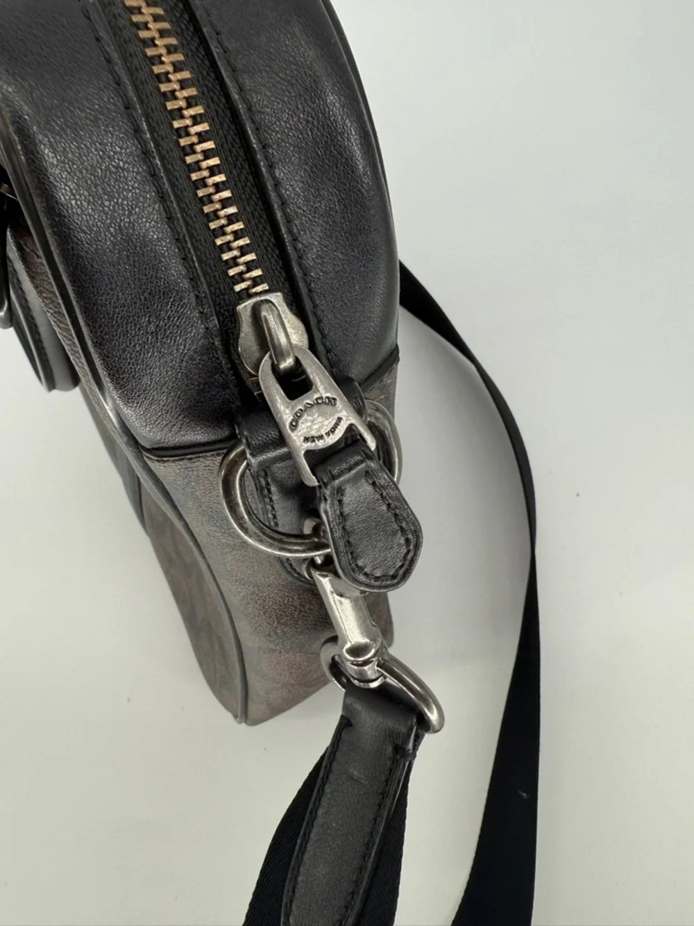 Coach Perry Slim Briefcase Signature Brown